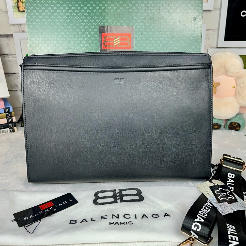 Balenciaga black leather business travel laptop bag NEW WITH TAGS RARE - Picture 2 of 15